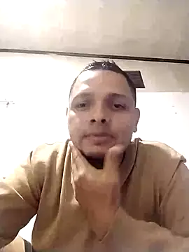 EnzoDesire online show from July 1, 7:43 am