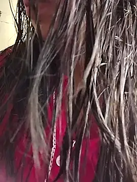 Snapshot of Romantic_riya_06 chatting on July 14, 4:39 am Romantic riya 06 online show from July 14, 4:39 am
