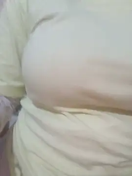 Snapshot of Romantic_riya_06 chatting on July 26, 3:08 pm Romantic riya 06 online show from July 26, 3:08 pm