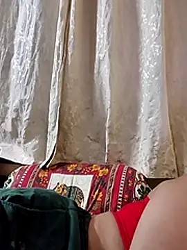 Snapshot of Romantic_riya_06 chatting on July 29, 6:17 pm Romantic riya 06 online show from July 29, 6:17 pm