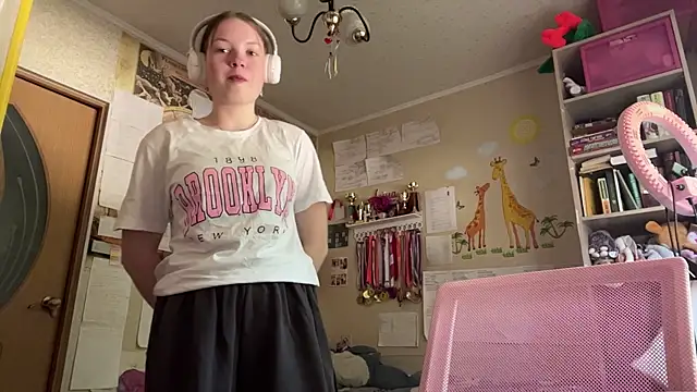 Aileyn online show from June 7, 8:18 am