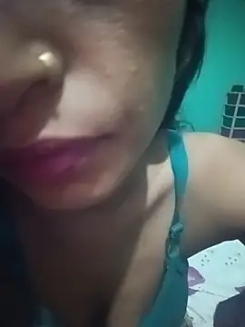 kajal jain00 online show from June 21, 1:24 pm