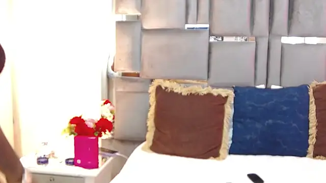 Snapshot of IvyEllis1 chatting on June 22, 3:53 pm IvyEllis1 online show from June 22, 3:53 pm