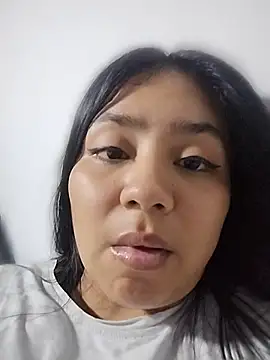 Snapshot of Amber_Herrera chatting on July 1, 12:45 am Amber Herrera online show from July 1, 12:45 am