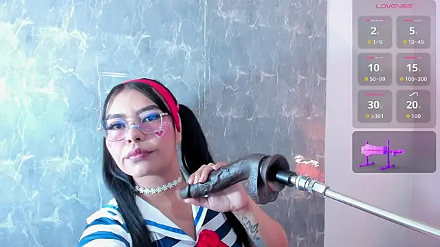 pocahontaslatinaa online show from June 8, 3:07 am