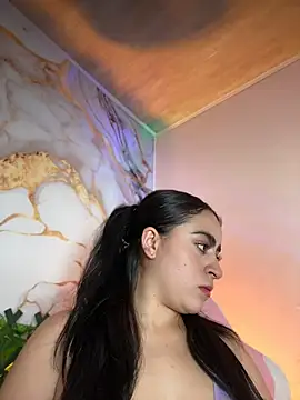 LILI 911 online show from July 17, 8:35 pm