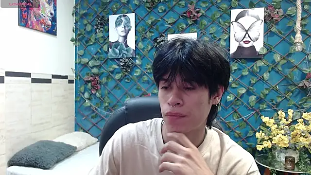 Snapshot of wayath1 chatting on June 30, 11:11 am wayath1 online show from June 30, 11:11 am