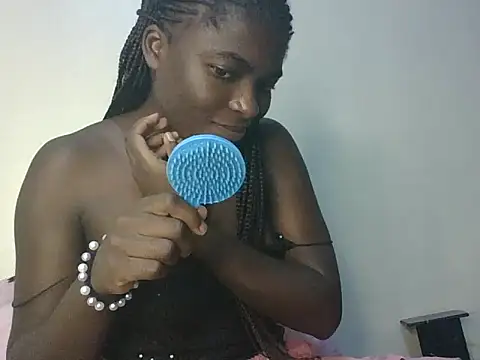 Snapshot of Fettysh chatting on July 18, 7:34 am Fettysh online show from July 18, 7:34 am