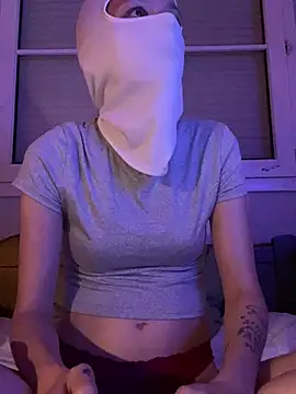 LittleSexyKimy online show from June 13, 8:40 pm