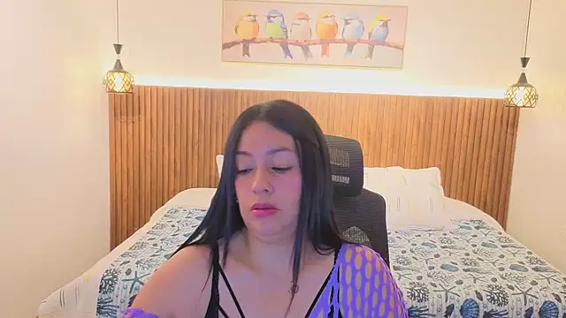Snapshot of ariannajonesvg chatting on June 26, 3:00 am ariannajonesvg online show from June 26, 3:00 am