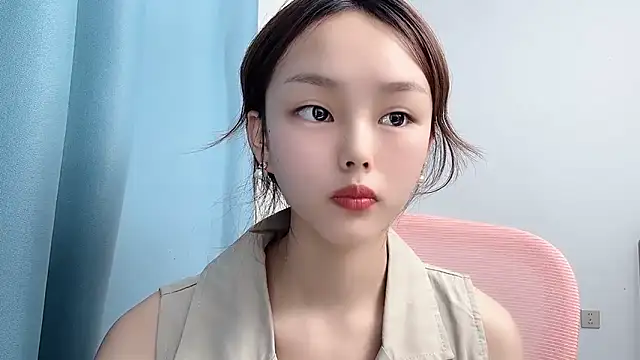 Snapshot of pingping78 chatting on June 9, 2:34 am pingping78 online show from June 9, 2:34 am