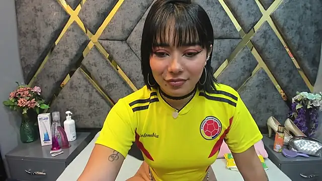 roxane vega online show from July 7, 6:12 pm