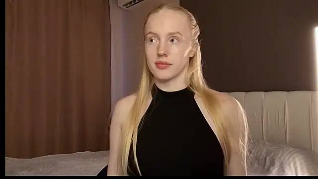 Miss EliizaShy online show from June 12, 5:01 pm