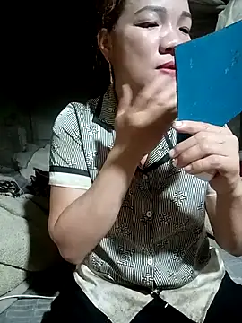 Eirlys-baby online show from August 1, 11:25 pm