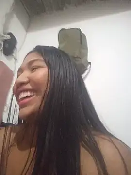 Snapshot of fer123H chatting on June 15, 9:17 pm fer123H online show from June 15, 9:17 pm
