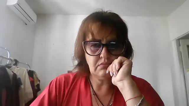 ErikaXShine online show from August 3, 11:37 am