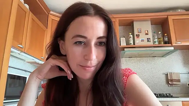 Snapshot of Flamingo_Queen chatting on July 11, 5:21 am Flamingo Queen online show from July 11, 5:21 am