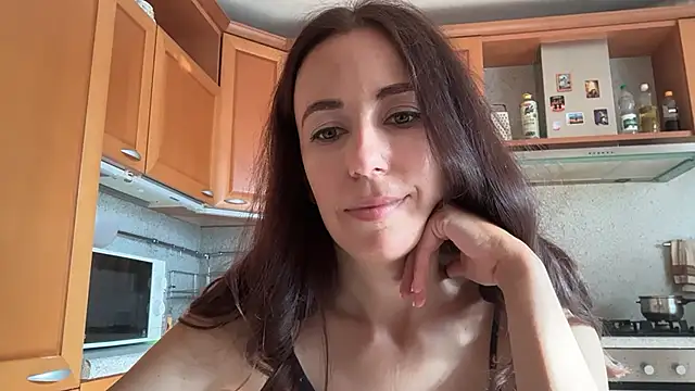 Snapshot of Flamingo_Queen chatting on July 15, 4:29 am Flamingo Queen online show from July 15, 4:29 am