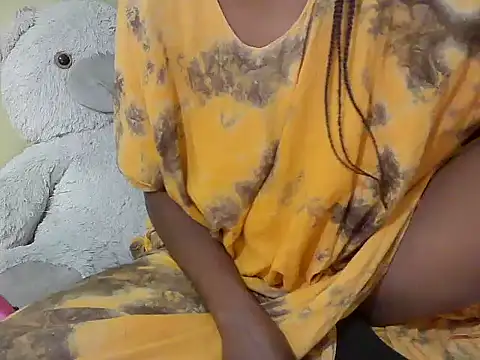 lilmomaa online show from July 13, 6:55 pm