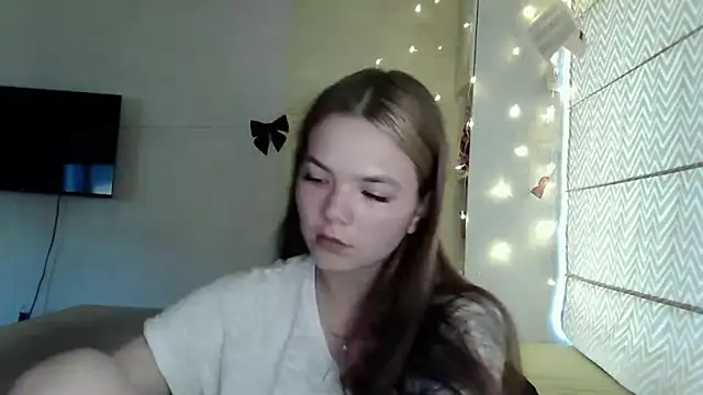 AvrilGillig online show from June 30, 3:13 pm