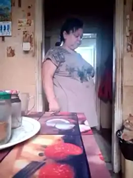 Snapshot of oksana72 chatting on December 22, 7:16 am oksana72 online show from December 22, 7:16 am