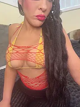 lindalove692003 online show from June 7, 11:52 pm