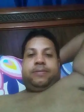 BustlingShirt online show from June 14, 2:24 am