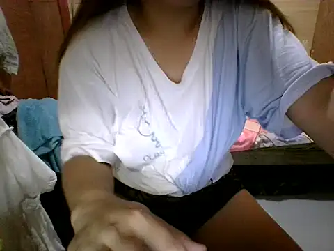 Snapshot of sexyhotjen chatting on June 22, 9:45 pm sexyhotjen online show from June 22, 9:45 pm