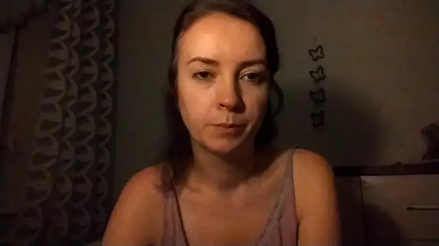 Snapshot of JenniferAlone chatting on July 18, 8:12 pm JenniferAlone online show from July 18, 8:12 pm