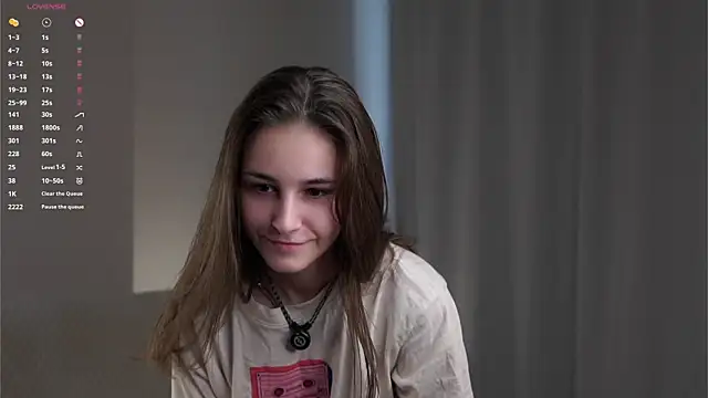 Snapshot of CaseyMulders chatting on June 28, 2:06 am CaseyMulders online show from June 28, 2:06 am