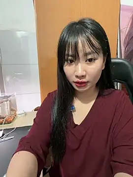 QuynhAnh99 online show from June 10, 3:39 am