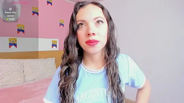Snapshot of AshleyBenoitt chatting on July 11, 1:14 pm AshleyBenoitt online show from July 11, 1:14 pm