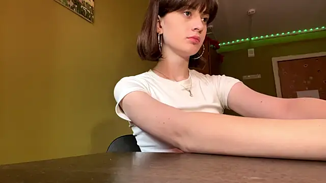 Snapshot of Milisooona chatting on July 24, 3:21 pm Milisooona online show from July 24, 3:21 pm