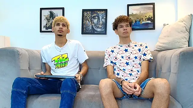 Hot skinny guys online show from June 9, 7:25 pm