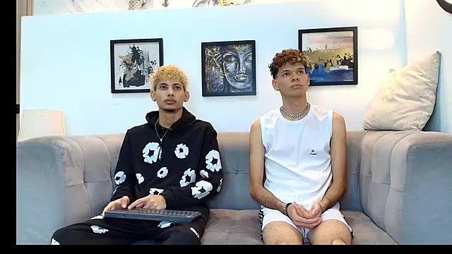 Hot skinny guys online show from June 11, 7:23 pm