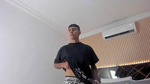 Bruno fox online show from June 18, 7:18 pm