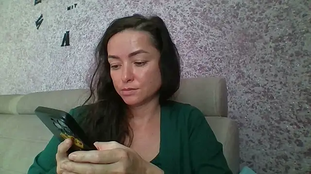 Mia Salamanka online show from June 20, 6:16 am