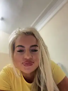 BarbieLeahX online show from June 9, 11:11 am