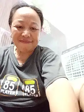 Snapshot of lylylai chatting on June 25, 7:29 pm lylylai online show from June 25, 7:29 pm