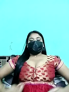 Snapshot of Sweathatamil chatting on July 10, 4:53 pm Sweathatamil online show from July 10, 4:53 pm