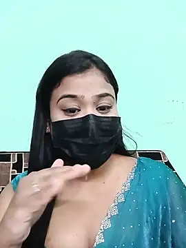Snapshot of Sweathatamil chatting on August 3, 6:22 pm Sweathatamil online show from August 3, 6:22 pm