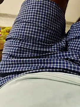 Snapshot of teluguboys_123 chatting on June 17, 3:46 pm teluguboys 123 online show from June 17, 3:46 pm
