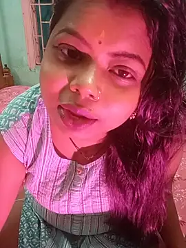 Snapshot of Mumtaz-vijay8 chatting on July 6, 6:21 pm Mumtaz-vijay8 online show from July 6, 6:21 pm