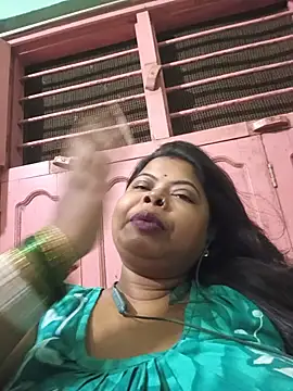 Snapshot of Mumtaz-vijay8 chatting on July 25, 6:16 pm Mumtaz-vijay8 online show from July 25, 6:16 pm
