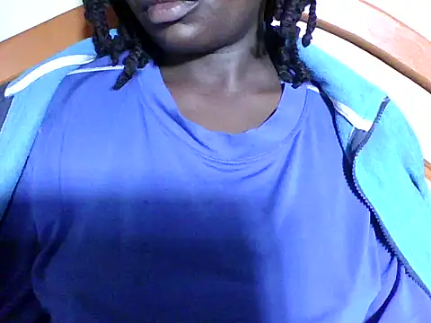 Snapshot of lucyswee chatting on July 16, 6:19 am lucyswee online show from July 16, 6:19 am