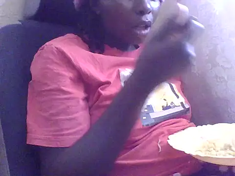 Snapshot of lucyswee chatting on July 24, 7:50 am lucyswee online show from July 24, 7:50 am
