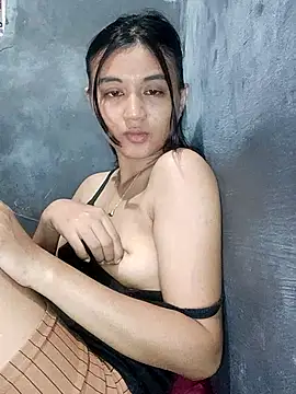 Rayya 4yy online show from July 19, 9:40 pm