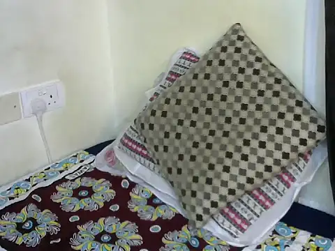 Snapshot of Sexyfineass_ chatting on July 22, 7:33 am Sexyfineass online show from July 22, 7:33 am
