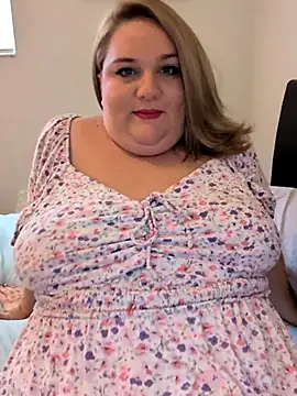 Snapshot of Jonesinjil chatting on July 15, 4:01 pm Jonesinjil online show from July 15, 4:01 pm