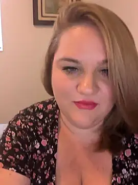 Snapshot of Jonesinjil chatting on July 20, 9:50 pm Jonesinjil online show from July 20, 9:50 pm